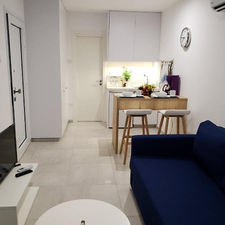 Modern & Cozy Studio W/ Backyard Near City Center Limassol Ngoại thất bức ảnh