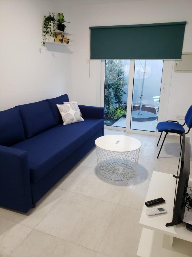 Modern & Cozy Studio W/ Backyard Near City Center Limassol Ngoại thất bức ảnh